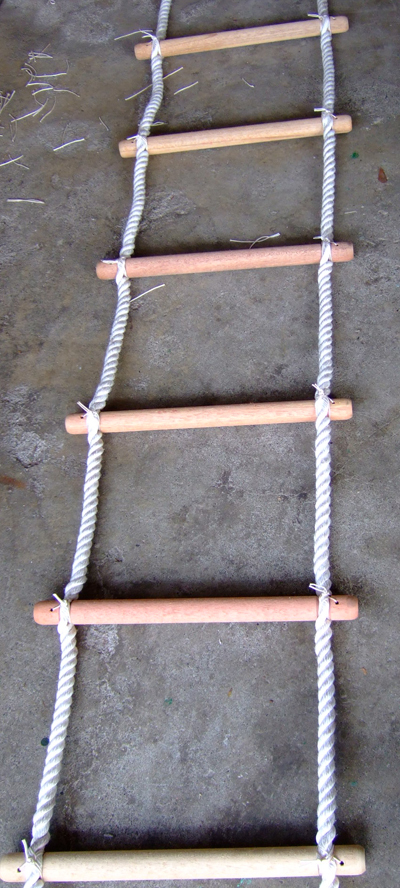 木棍製繩梯